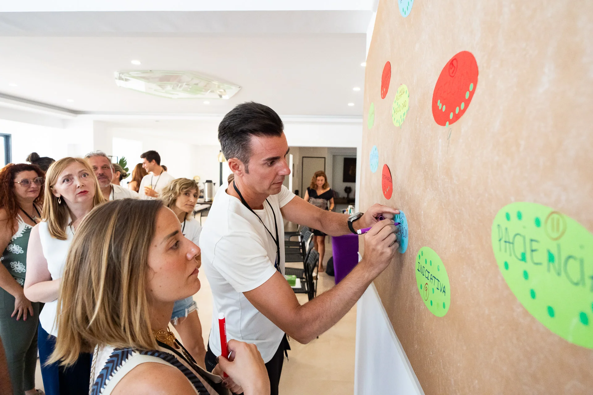 Momento de reflexión en el taller
